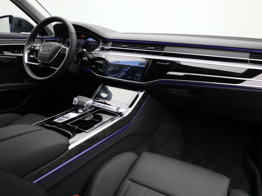 audi a8 Long 3
